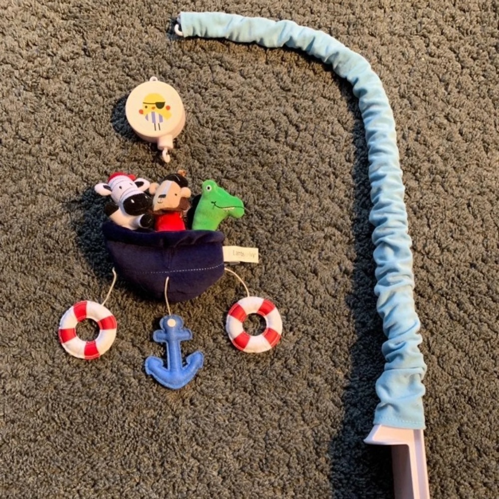 Pirat Crib Musical Mobile